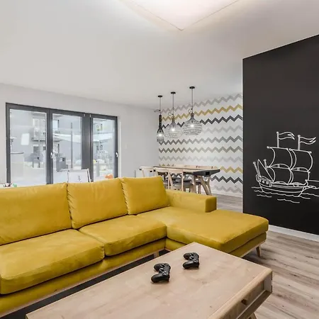 Rent Like - Apartament Koło Brzegu Iv *