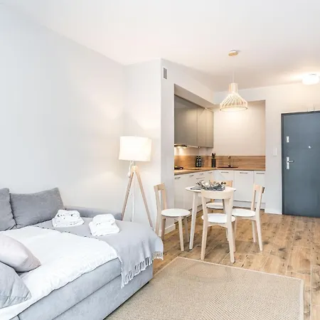 Apartament Rent Like - Apartament Koło Brzegu Iv
