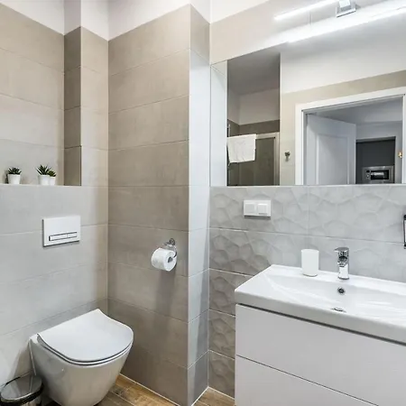 Rent Like - Apartament Koło Brzegu Iv Apartament